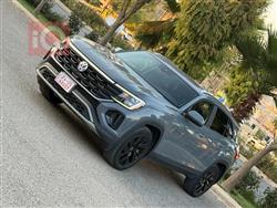 ڤۆڵکسواگن ئەتڵەس کرۆس سپۆرت